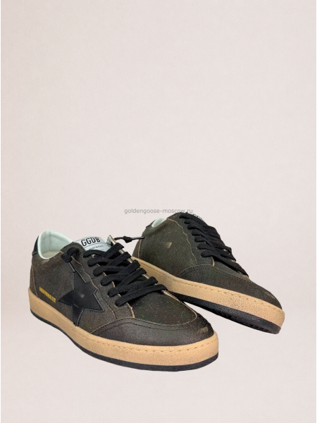 Golden Goose Mens Ball Star in Dark Brown Leather With Black Star