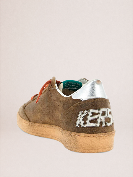 Golden Goose Ball Star in Brown Suede With Orange Laces